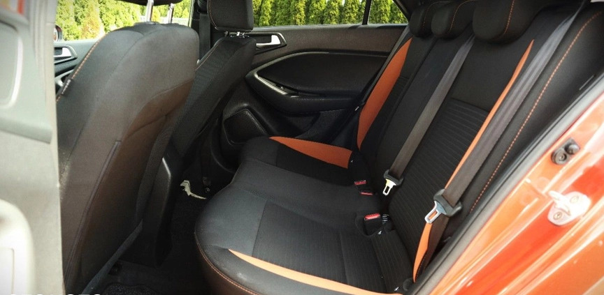 Hyundai i20 cena 39900 przebieg: 56000, rok produkcji 2016 z Słupca małe 352